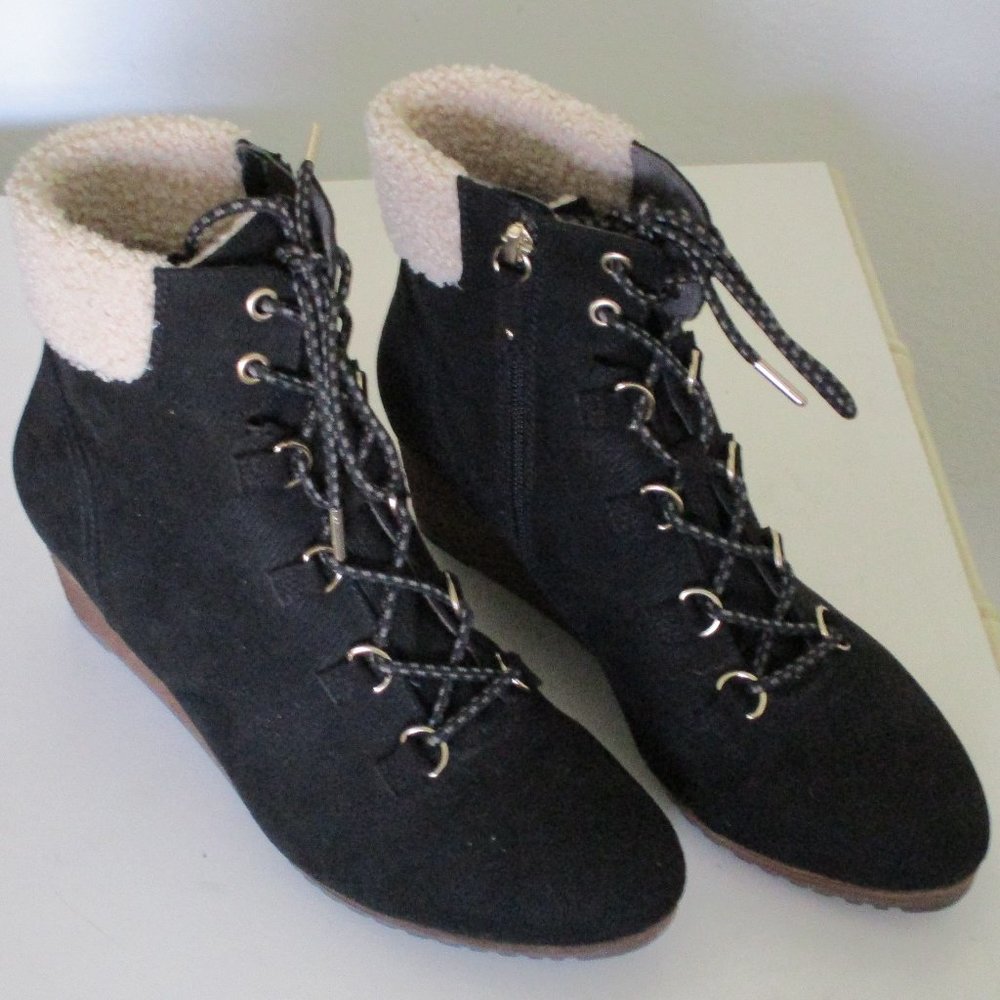 Dr. Scholl's Charmer Womens Black Textile Wedge Ankle Boot NWOB - Size 9.5M